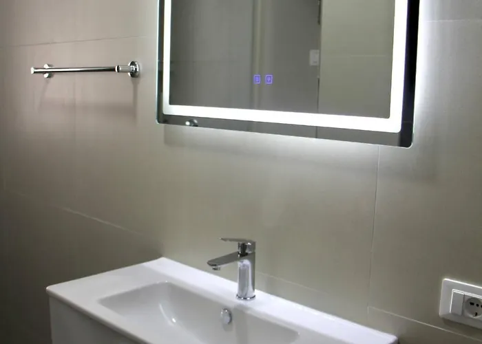 Skyline Veranda By Adriatic Living Apartmán Golem (Tirana)